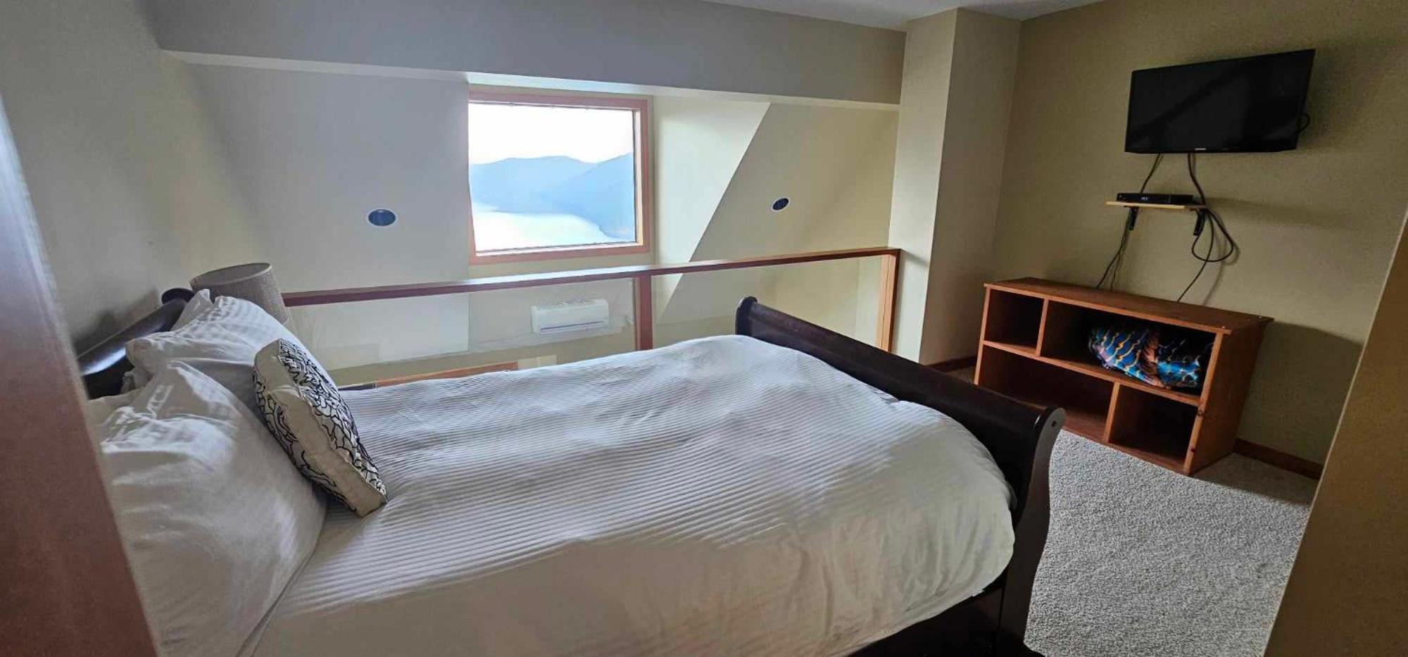 Moon Water Lodge Malahat Exterior photo